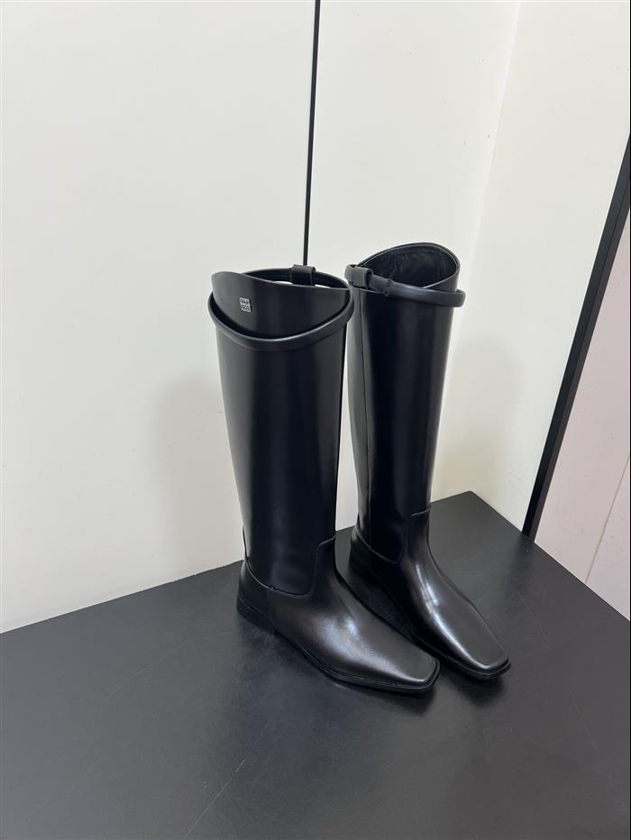 20251128174315647 580